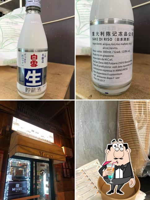 Parmi les diverses choses de la boire et la intérieur, une personne peut trouver sur Rosticceria Cinese Macao