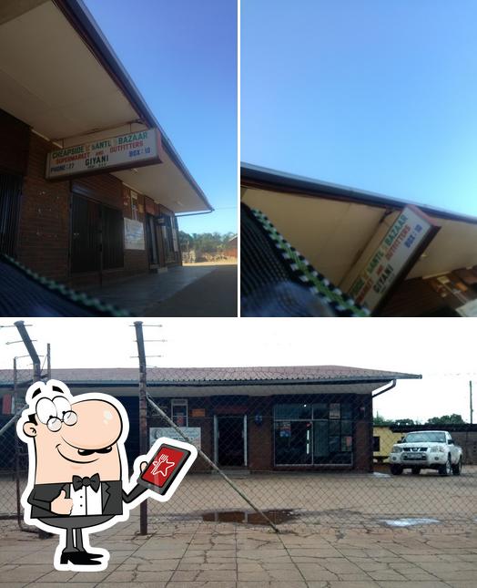 La parte exterior de Cheap Side Cafe and Car Wash