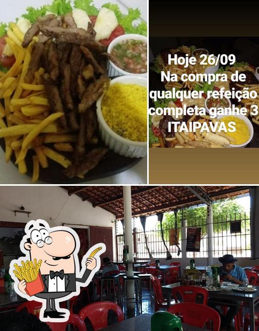 Peça batatas fritas no Teresina Bar