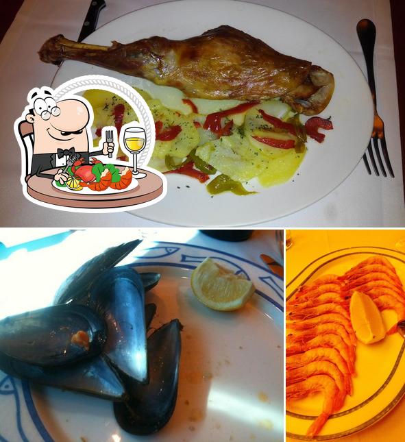 Отведайте блюда с морепродуктами в "La Lanzada"