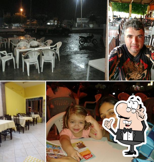 O interior do Bar e Pizzaria Lamparina