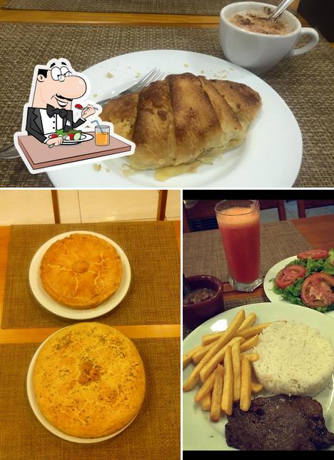 Comida em Coffee House Cafeteria