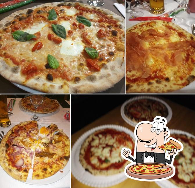 Scegli una pizza a Ristorante Pizzeria Mora Borsatti