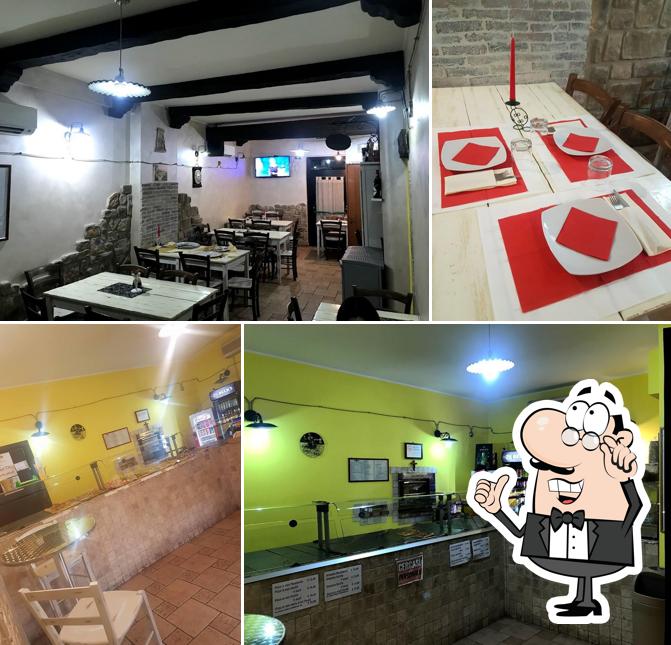 L'intérieur de PIZZERIA MONDO PIZZA AL TAGLIO E AL TAVOLO DI MARTINI ROBERTO