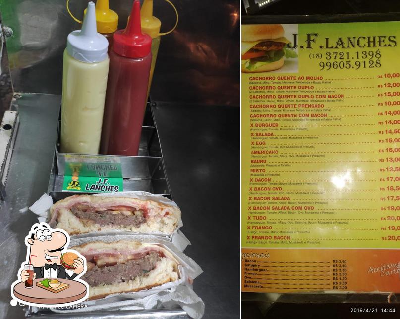 Consiga um hambúrguer no Jf Lanches (Lanche Da Praca)