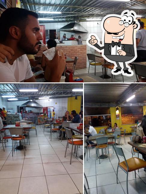 Veja imagens do interior do Radikal Burguer e Pizza