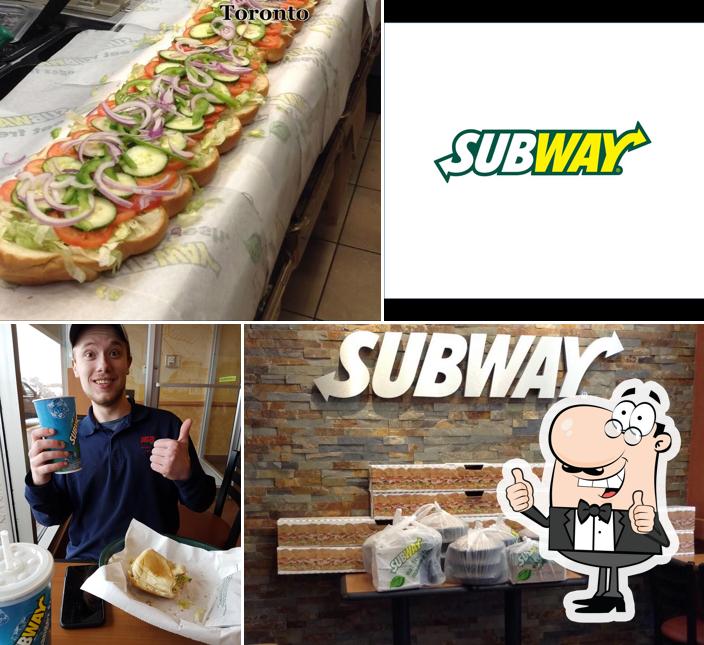 Vea esta imagen de Subway