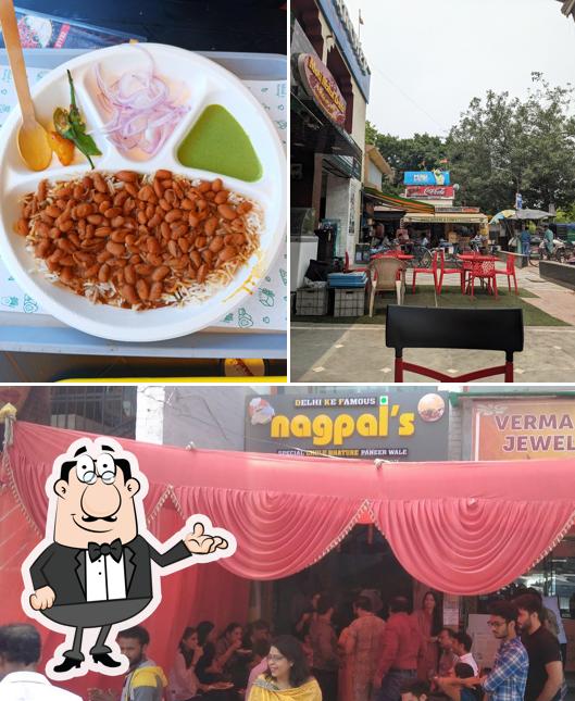 Check out how Nagpal's Special Chole Bhature Paneer Wale looks inside