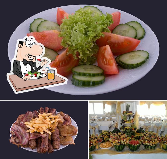 Food at Restoran za parastose Lešće - Medont