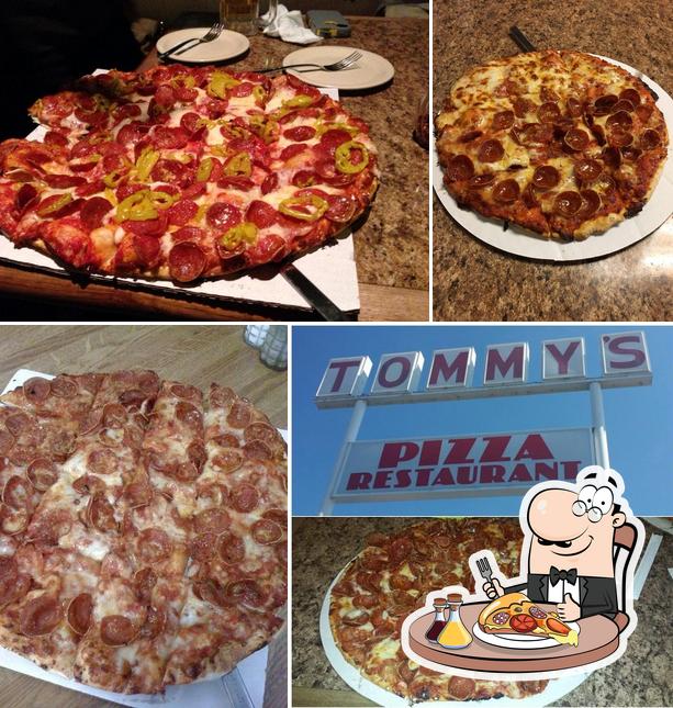 Order pizza at Tommy's Pizza