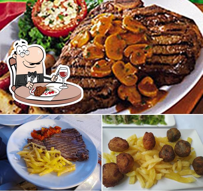 Pick meat dishes at Restaurante El Albero