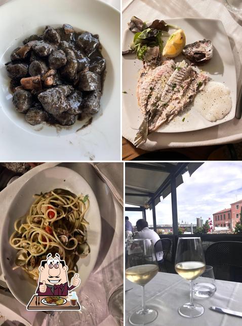 Order meat meals at Trattoria Altanella