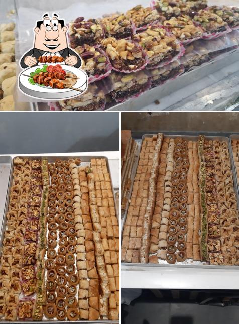 Plats à محل ابو لبن مناقيش وحلويات Patisserie Syrienne