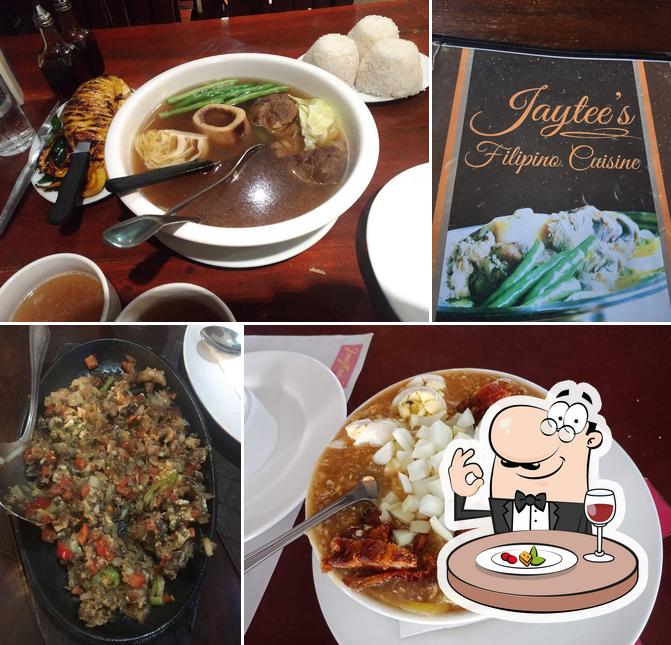 Еда в "Jaytee's Classic Filipino Cuisine"