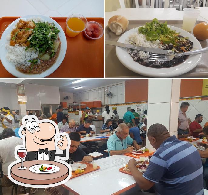 Esta é a foto mostrando comida e interior no Bom Prato - Ribeirão Preto Centro