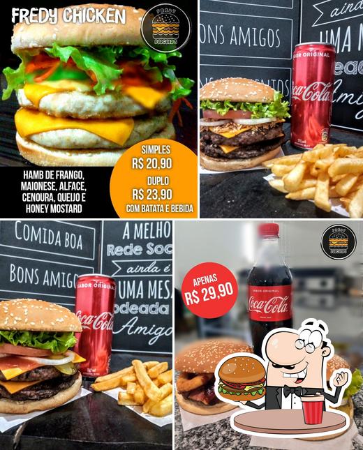 Delicie-se com um hambúrguer no Fredy Burguer's