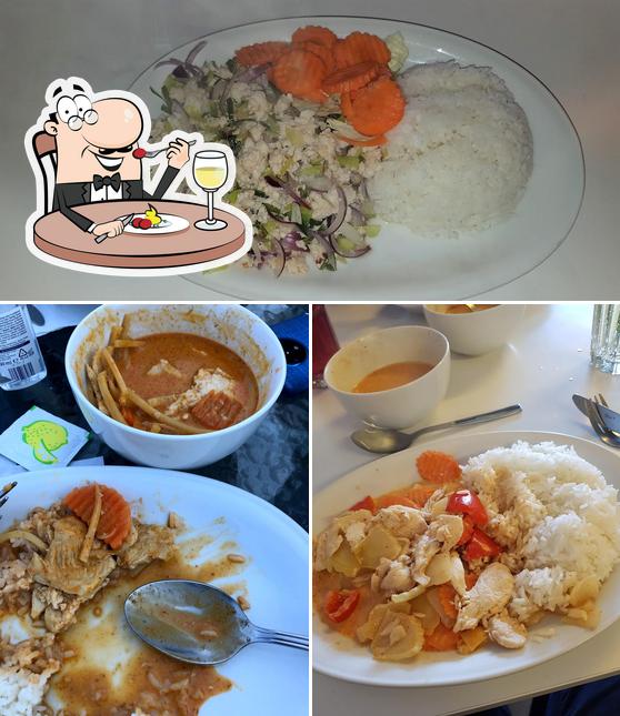 Food at Lamai Thai