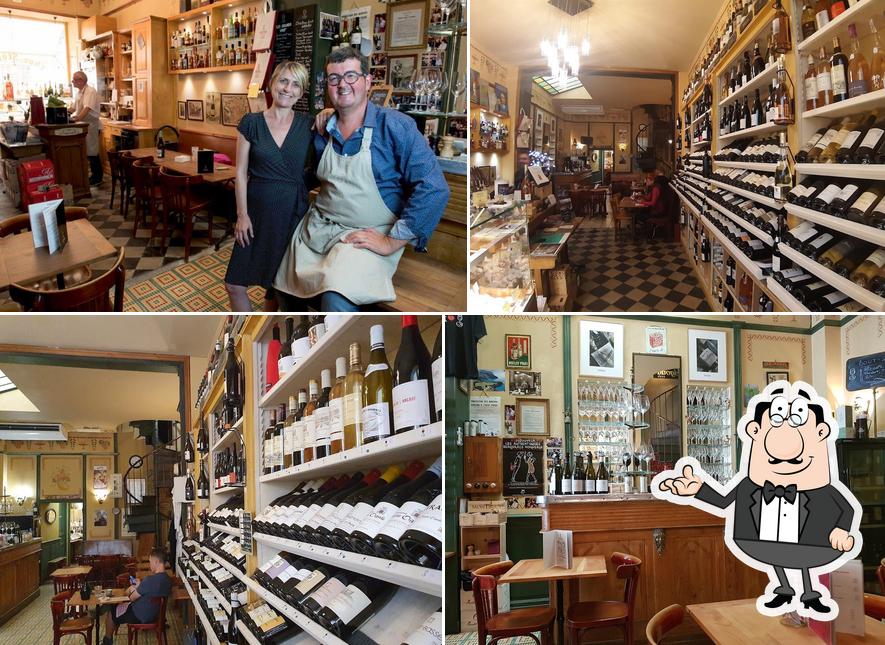 Check out how Chez Stéphane marchand de vins et de fromages looks inside