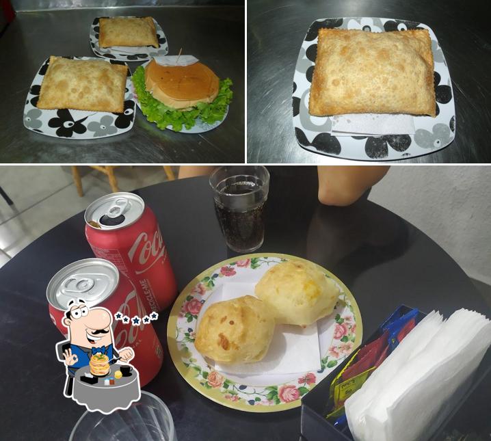 Comida em Pastelaria Dom Bolinha