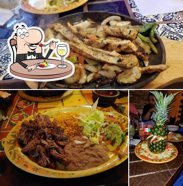 Meals at Mexico Lindo Restaurant