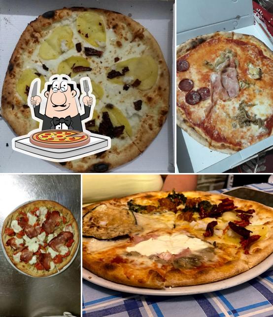 Scegli una pizza a Pizzeria - Bar la Frasca