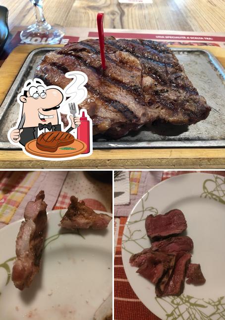 Prenditi i un pasto a base di carne a Roadhouse Restaurant Vicenza Palladio