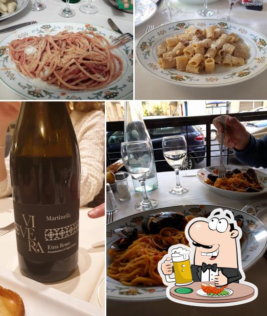 Puoi prenderti un rinfrescante bicchiere di birra chiara o scura