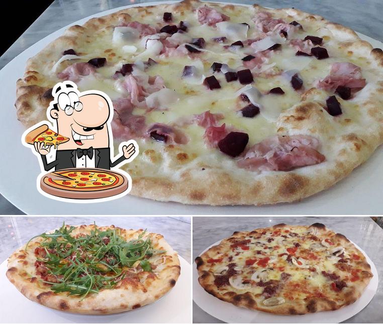 A Punto Critico, puoi ordinare una bella pizza