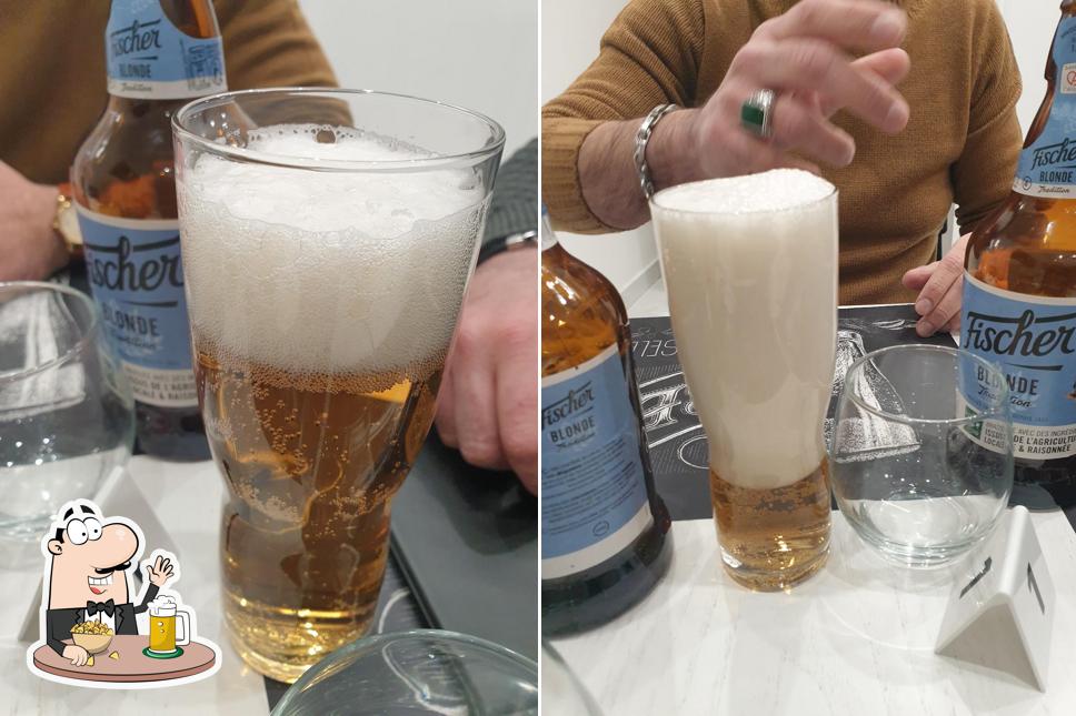 Vous pouvez prendre un verre de bière blonde ou brune