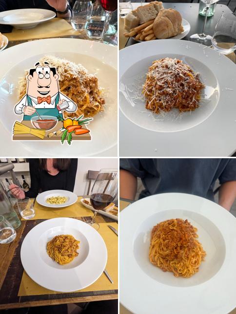 Spaghetti alla bolognese al Osteria More e Macine