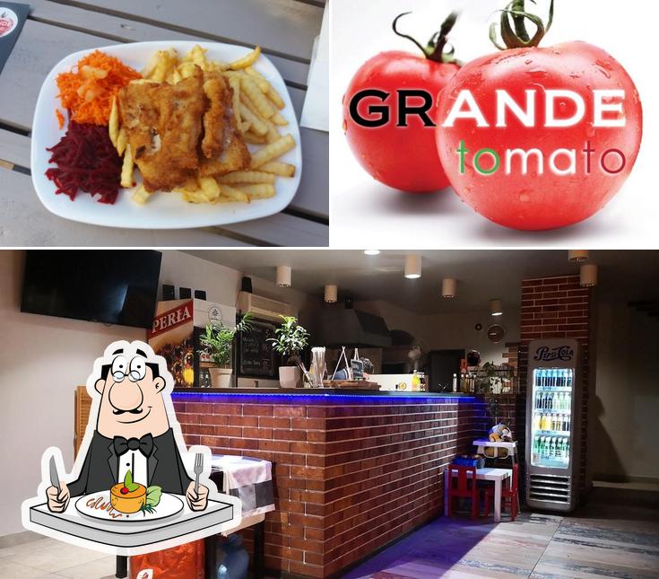 Food at Grande Tomato