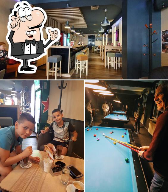 Gli interni di Cafe Billiards Marjan