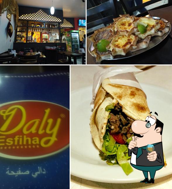 Here's a pic of Daly Esfiha Restaurante Árabe