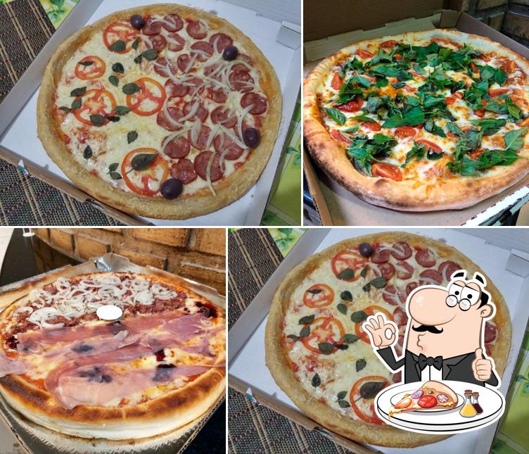 Peça diversos tipos de pizza