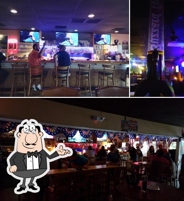 Buzzards Roost Bar in Deltona - Restaurant reviews