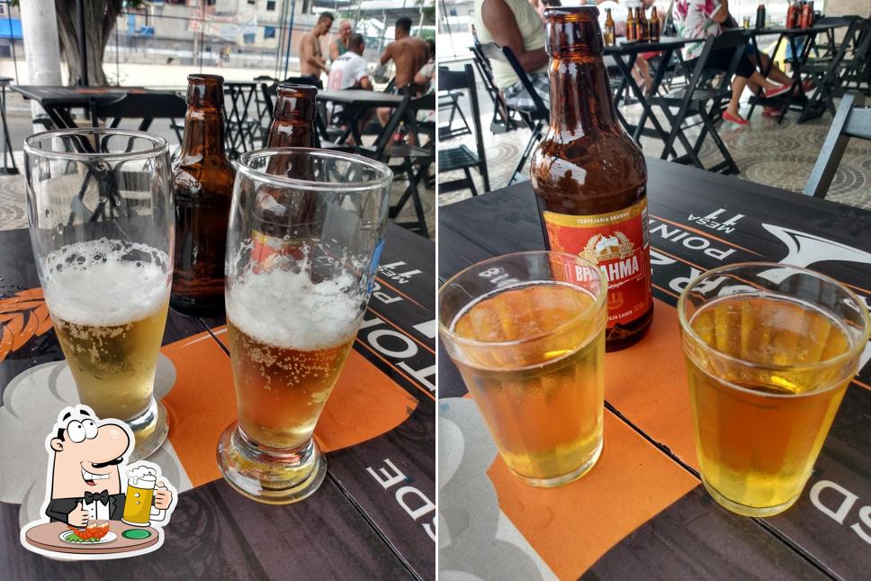 Você pode tomar uma tulipa de cerveja leve ou escura