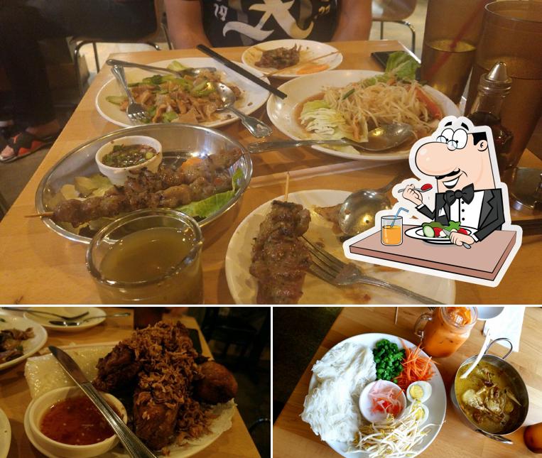 Food at Luv2eat Thai Bistro