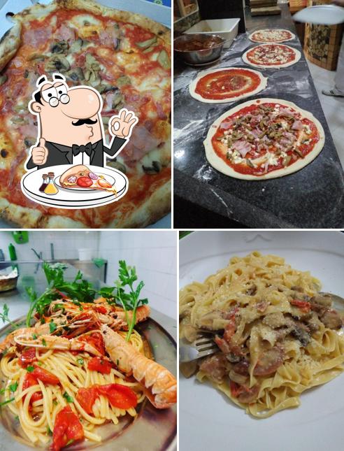 Prenditi una pizza a Pizzeria Da Mario Di Moccia Mario