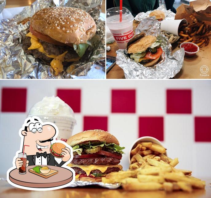 Les hamburgers de Five Guys Opéra will satisferont différents goûts