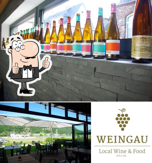 Взгляните на изображение паба и бара "Weingau"