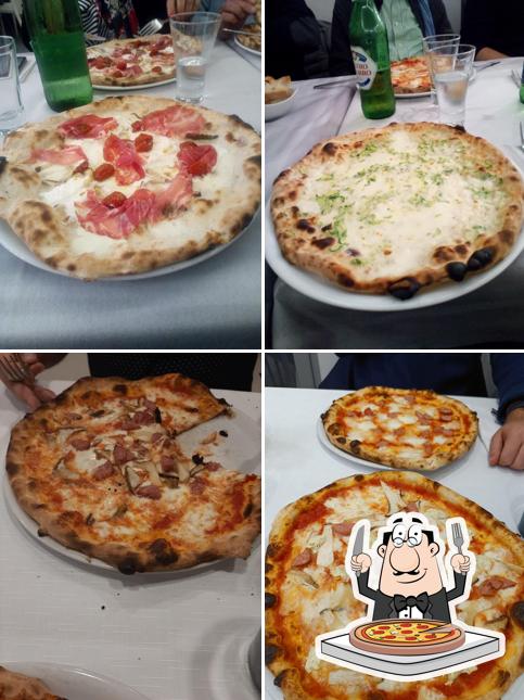 Scegli una pizza a Le Cinque Stagioni