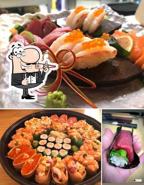 В "Mikachan" подают суши и роллы