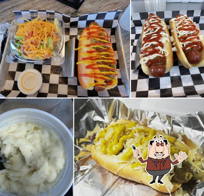 Crave Hot Dogs & BBQ in Raleigh - Restaurant menu and reviews