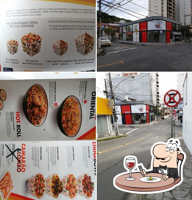 A imagem da comida e exterior no China In Box Juiz de Fora: Restaurante Delivery de Comida Chinesa, Yakisoba, Rolinho Primavera, Biscoito da Sorte