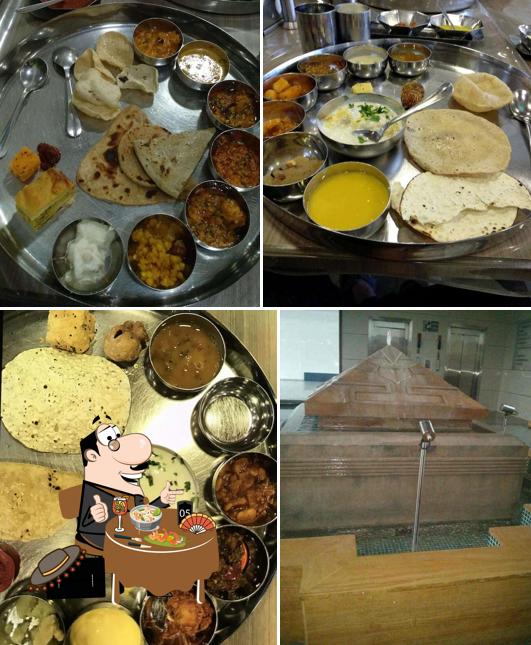 Meals at Shree Radhe Thal