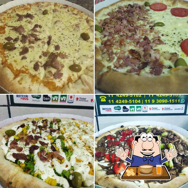 Comida em Pizzaria Supremo