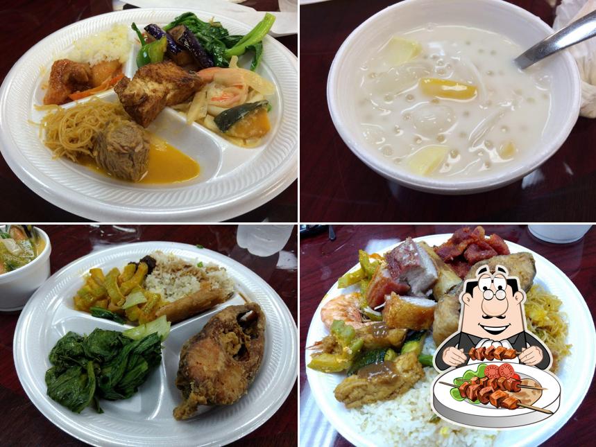 Comida en M.Y. Chockdee Oriental Market & Restaurant