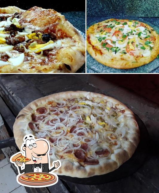 Experimente pizza no Pizzaria Casa da Itália