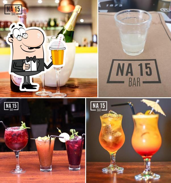 ZAY NA 15 offerece uma gama de bebidas