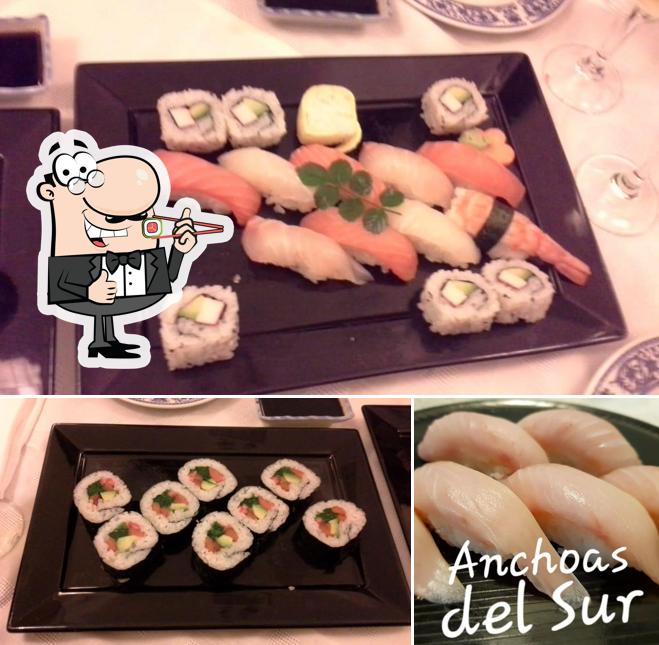 Sushi rolls are offered by Sushi Amigos Del Mar